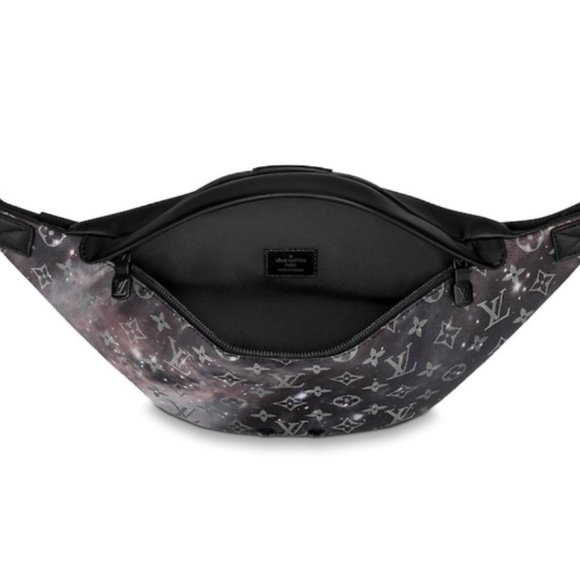 Louis Vuitton Authentic Galaxy Voyage Bum Bag - Picture 2 of 8